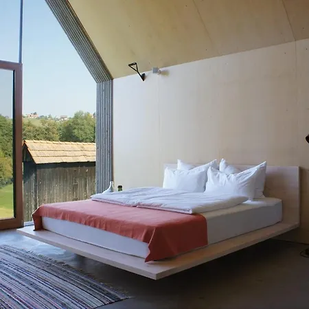 Chalet Landloft In The Sausal Wine Region