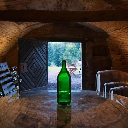 Landloft In The Sausal Wine Region Chalet